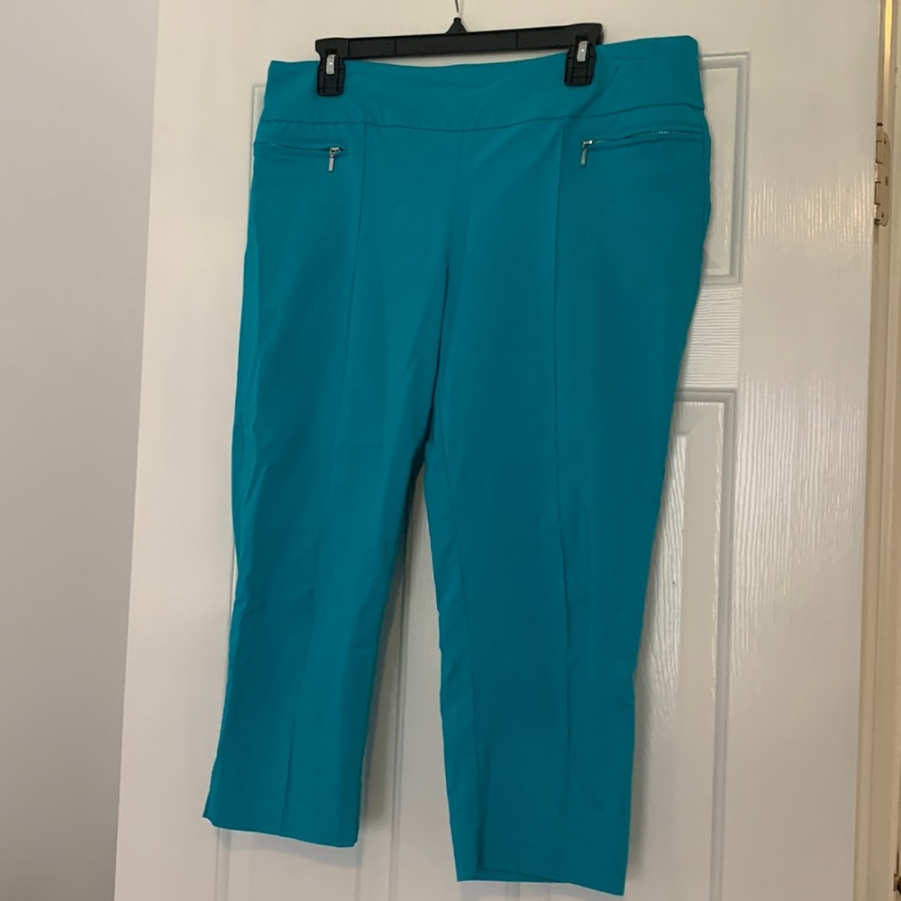 New directions EUC pull on crop pants size 12